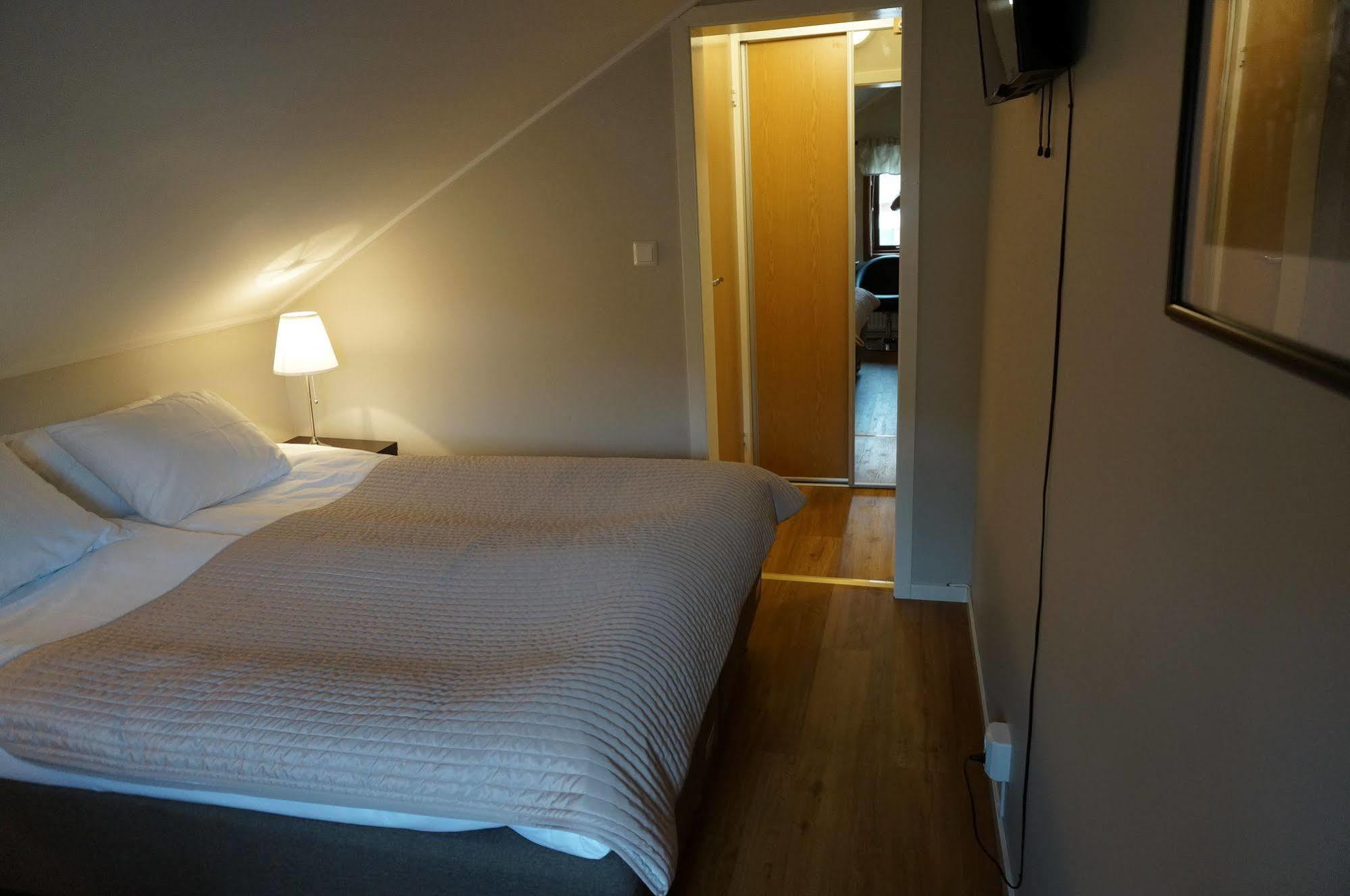 Hotell Villa Solviken Lysekil Ngoại thất bức ảnh